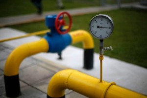 Picture of Ukraine to halt some Russian gas flows, claims battlefield gains