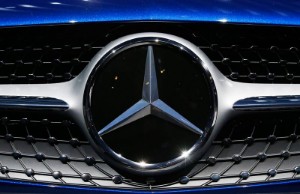 Ảnh của Mercedes-Benz recalls 292,000 U.S. vehicles over braking issue
