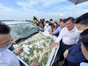 Ảnh của 'Đi khảo sát mới thấy kẹt xe dài, đường Vành đai 3 TP.HCM không thể chậm nữa'