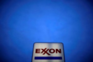 Picture of U.S. Oil investors back energy transition plans at shareholder meetings
