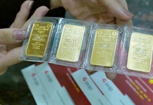Ảnh của Vàng SJC đồng loạt điều chỉnh giảm 100.000 đồng mỗi lượng