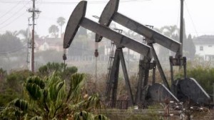 Ảnh của Dầu tăng mạnh khi IEA nâng dự báo tăng trưởng nhu cầu dầu