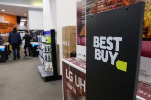 Picture of Best Buy cuts store jobs to shave costs - WSJ