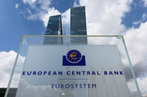 Picture of ECB steps in as banks dip toes in crypto pool