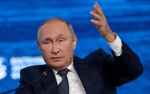 Picture of UK dismisses Putin assertion on Ukraine grain exports to poor countries