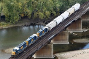 Picture of U.S. railroad unions warn of cargo delays as contract deadline looms