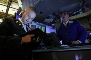 Picture of Futures cut back losses as benchmark Treasury yield drops