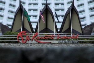 Picture of Analysis-Genting aims to upend Macau casino landscape in bidding war