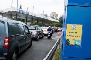 Ảnh của Nhiều trạm xăng tại Pháp hết nhiên liệu