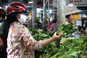 Ảnh của Sau lũ lịch sử, rau xanh ở Đà Nẵng tăng giá chóng mặt