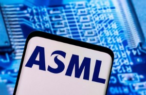 Picture of ASML to report Q3 earnings as China, supply chain questions swirl
