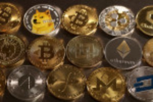 Ảnh của FTX turmoil causes crypto concern, sending token prices sliding