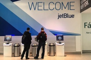 Picture of JetBlue aims to significantly reduce jet fuel emissions by 2035