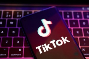 Picture of Maryland governor bans use of TikTok on state devices