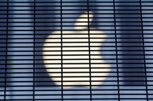 Picture of Apple offers hacking targets new options to secure data, chats