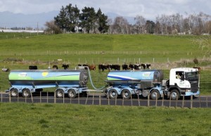 Picture of NZ's Fonterra cuts milk price forecast as demand weakens