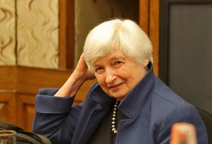 Picture of Yellen honors fellow pioneers as U.S. prints first banknotes with two women's signatures
