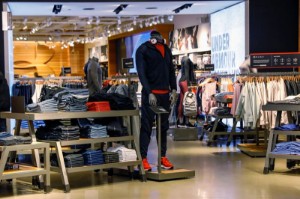 Picture of Under Armour has 'new avenues to growth' - Stifel