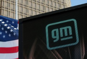 Picture of GM recalls 740,000 U.S. trucks, SUVs over headlight issue