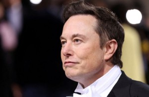 Picture of Musk poll shows 57.5% want him to step down as Twitter chief