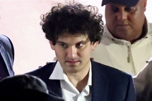 Picture of FTX's Bankman-Fried wants to see indictment before agreeing to U.S. extradition -lawyer