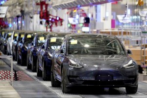 Picture of Tesla suspends production at Shanghai plant - internal notice