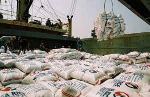 Ảnh của Giá gạo tăng mạnh, xuất khẩu tiếp tục 