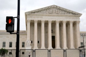 Picture of U.S. Supreme Court rejects investor suits over Fannie Mae, Freddie Mac