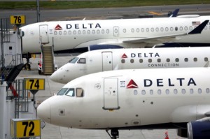 Picture of Delta forecasts weak first-quarter profit on rising labor costs
