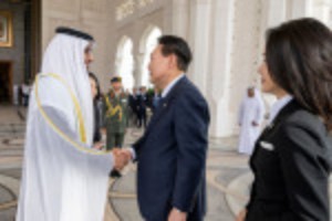 Picture of UAE pledges to invest $30 billion in South Korea -Yoon's office
