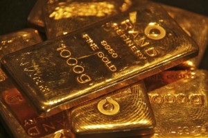 Picture of Gold treads water above $1,900, more economic cues awaited