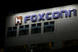 Picture of Apple supplier Foxconn replaces iPhone business chief- Bloomberg News