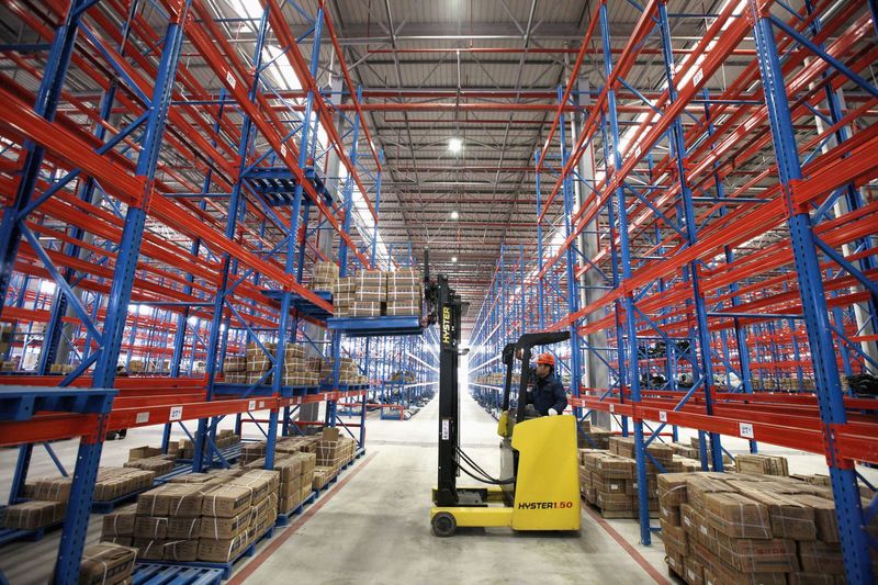 Thị trường ngày mới: Dữ liệu tồn kho, số giàn khoan dầu 