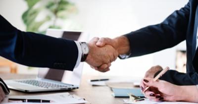 Nhà đầu tư ngắn hạn có nguy cơ mất vốn sau khi ký hợp đồng chuyển nhượng cổ phần