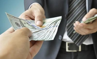 MST: Cổ đông lớn gom hàng từ tháng 12/2021 nhưng 5 tháng sau mới công bố thông tin giao dịch
