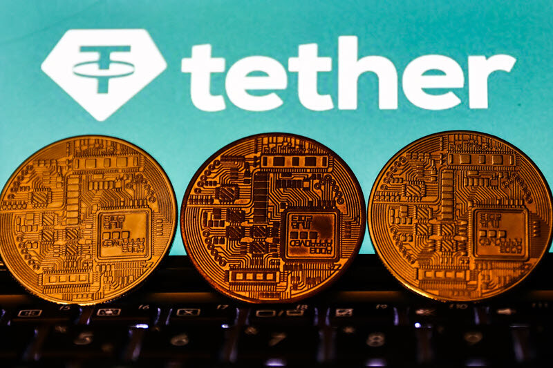 Tether Falls Against Dollar as Crypto Selloff Deepens