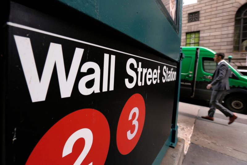 U.S. stocks mixed at close of trade; Dow Jones Industrial Average down 0.33%
