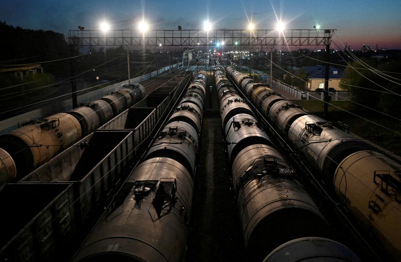 Russian oil output up 1.7% month on month in May so far, Interfax reports