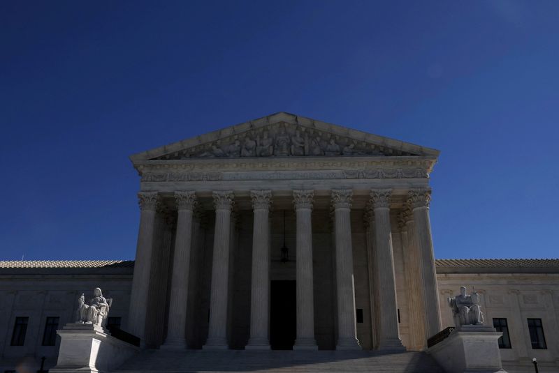 U.S. Supreme Court rebuffs Republican-led states on greenhouse gas policy