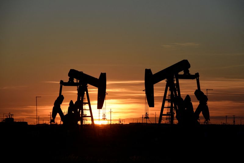 Oil prices advance on supply concerns despite rise in U.S. inventories