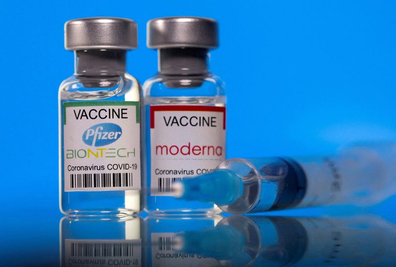 COVID-19 vaccine scheme for world's poorest pushes for delivery slowdown