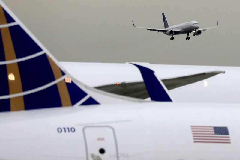Exclusive-United to cut 12% of daily Newark flights to boost performance