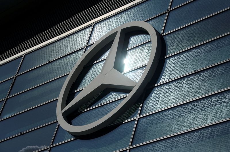 Mercedes denies report that it has discussed sale of van business