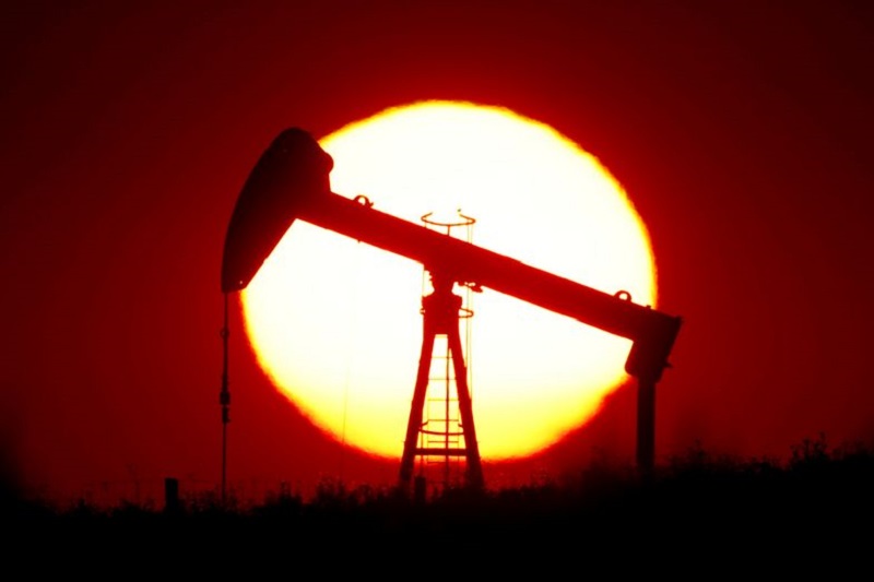 Dầu giảm sau khi Mỹ công bố lượng tồn kho dầu thô tăng mạnh