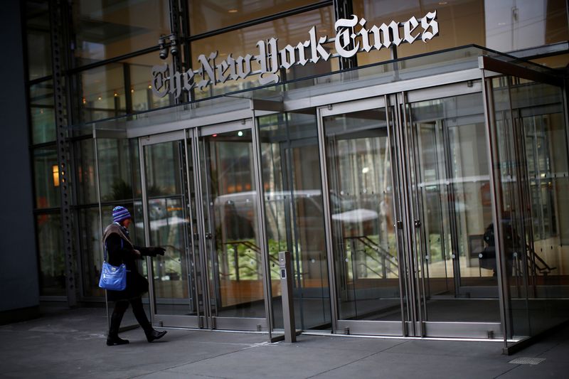 New York Times forecasts weak advertising revenue