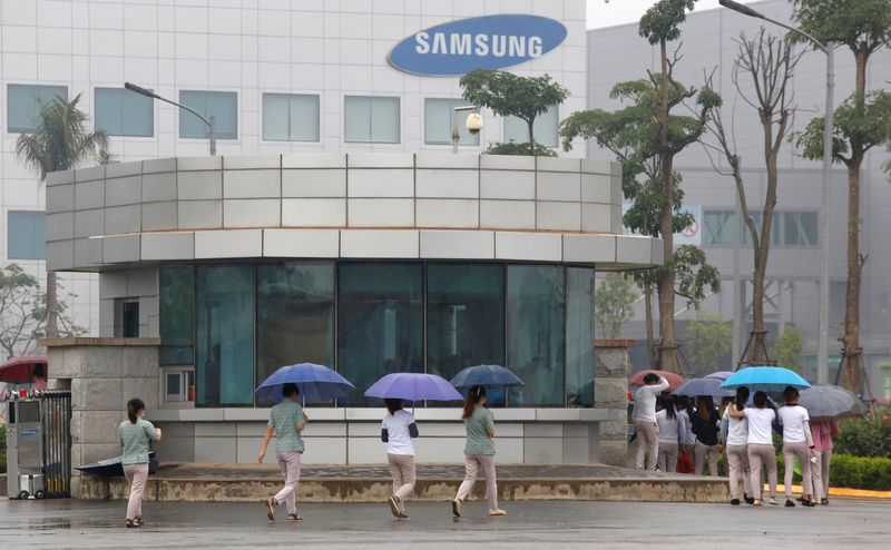 Exclusive-Samsung workers in Vietnam bear brunt of slowdown in global demand for electronics