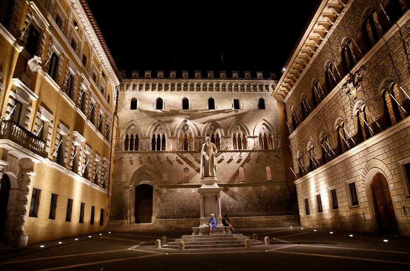 Monte dei Paschi seals deal with unions over exit of 3,500 staff