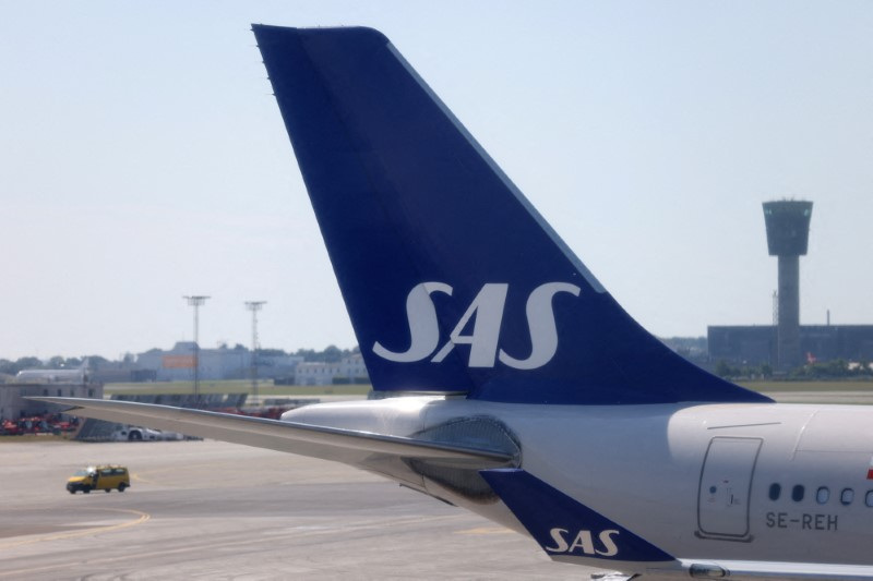 Strike-hit SAS passenger count fell 32% in July from June