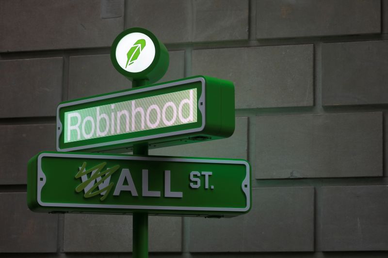 Robinhood Must Face Market Manipulation Claims - Reuters