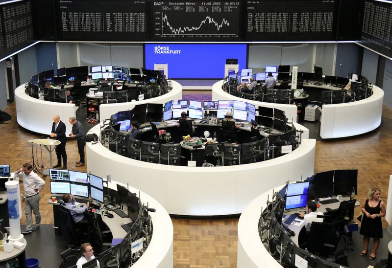 European shares rise as healthcare, leisure stocks gain